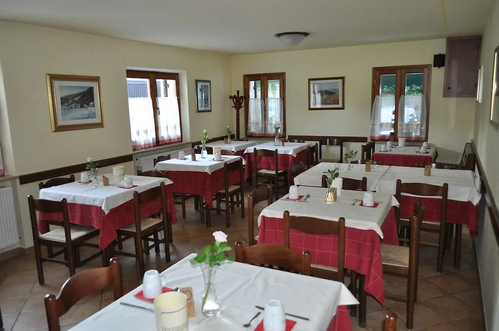 Rifugio Pranolz Guest House Trichiana